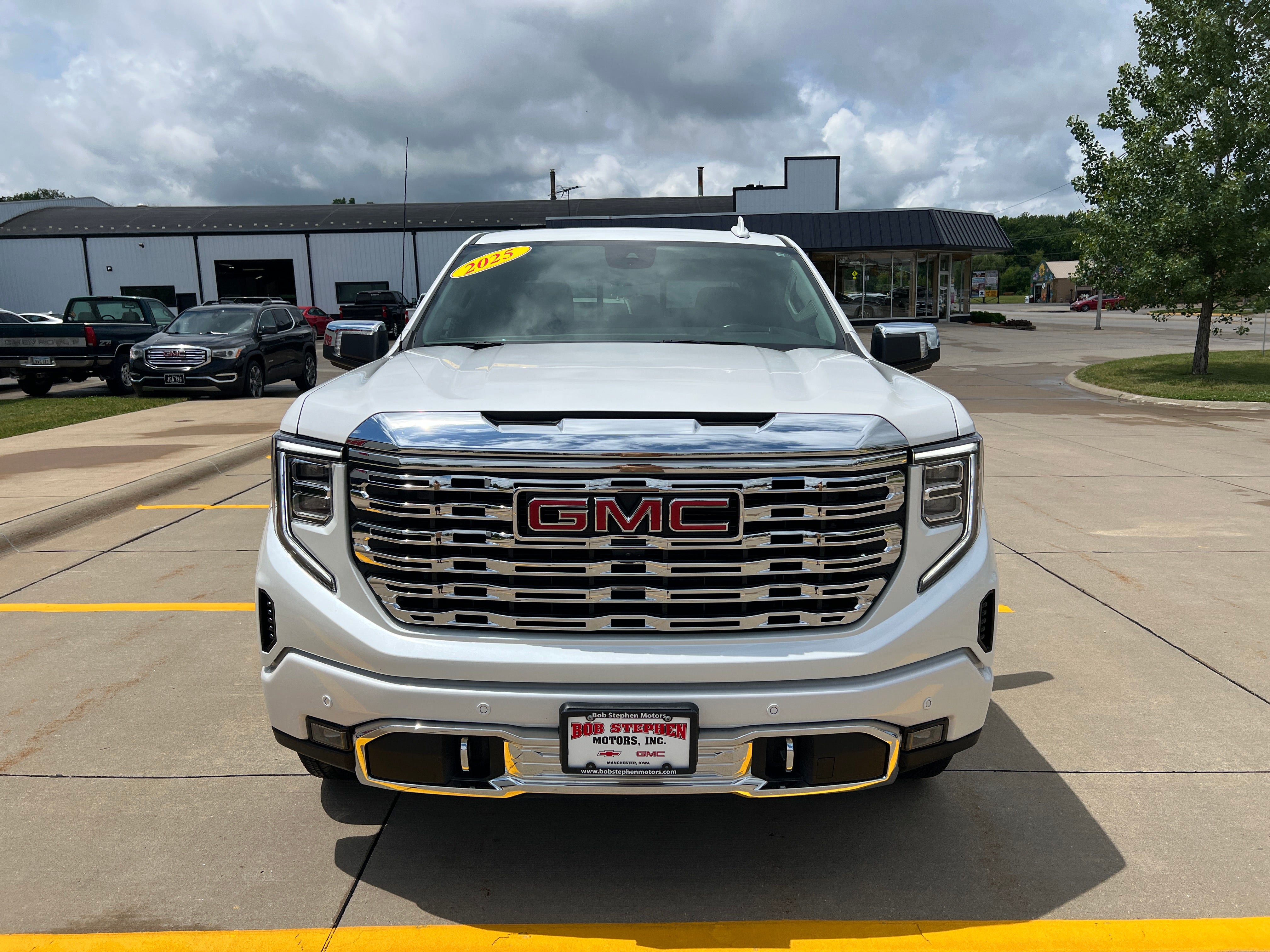 2025 GMC Sierra 1500 — rear three-quarter view