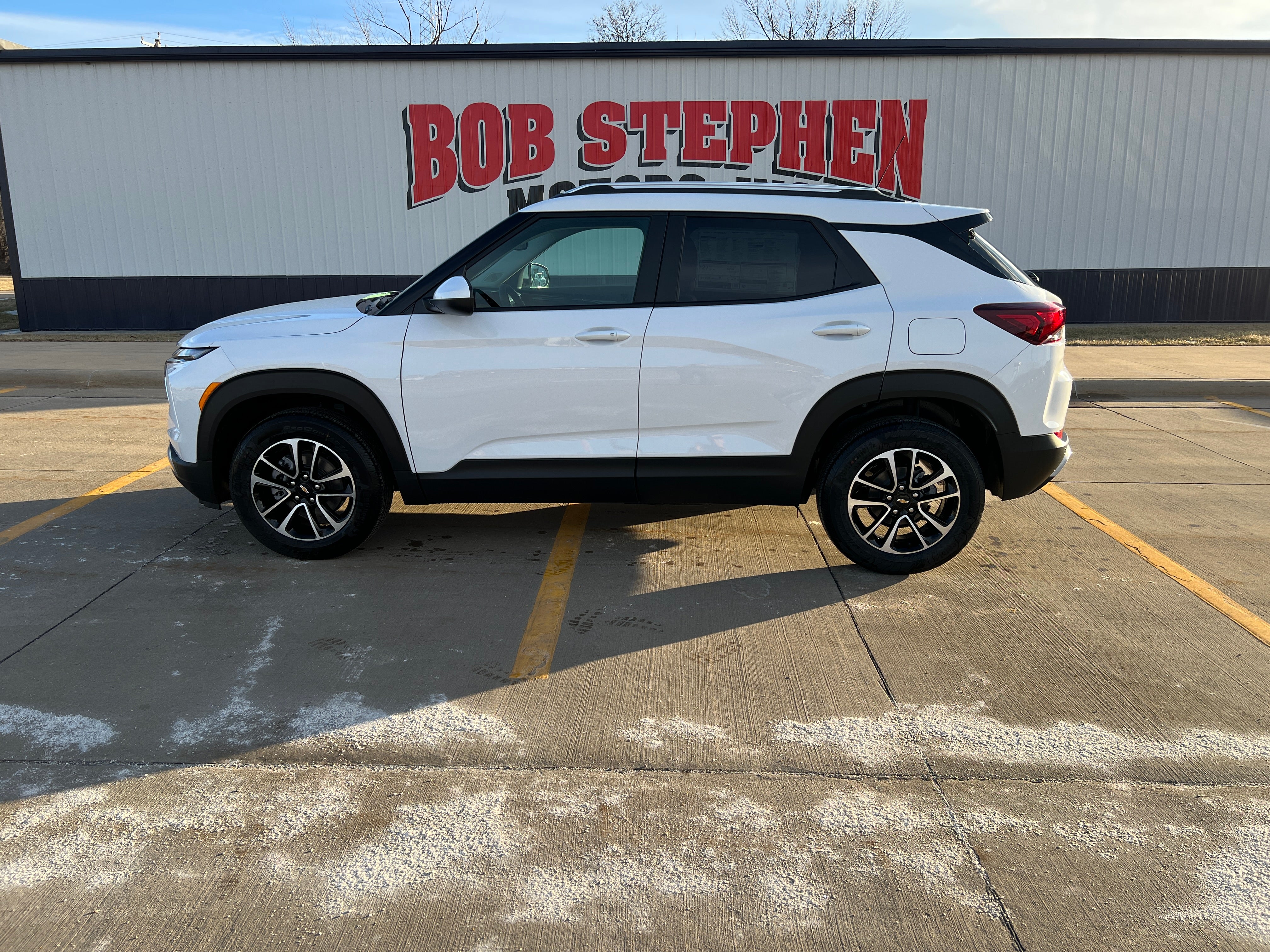 2026 Chevrolet Trailblazer LT in Summit White — front three-quarter view